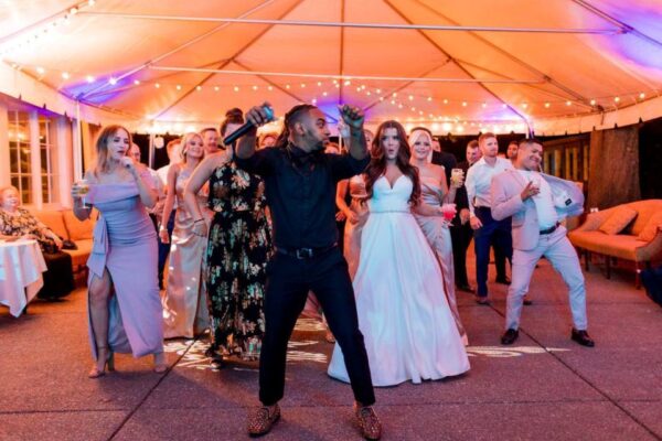 Wedding DJ Melbourne – Creating the Perfect Soundtrack for Your Dream Wedding